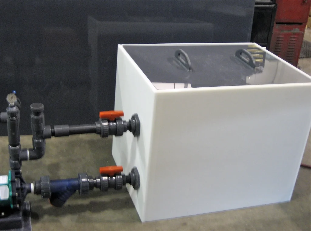 2. Reservoir Tank Removable lid